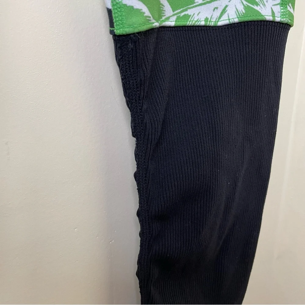 Alo Yoga Palm Springs Glow Goddess Leggings in Size XS